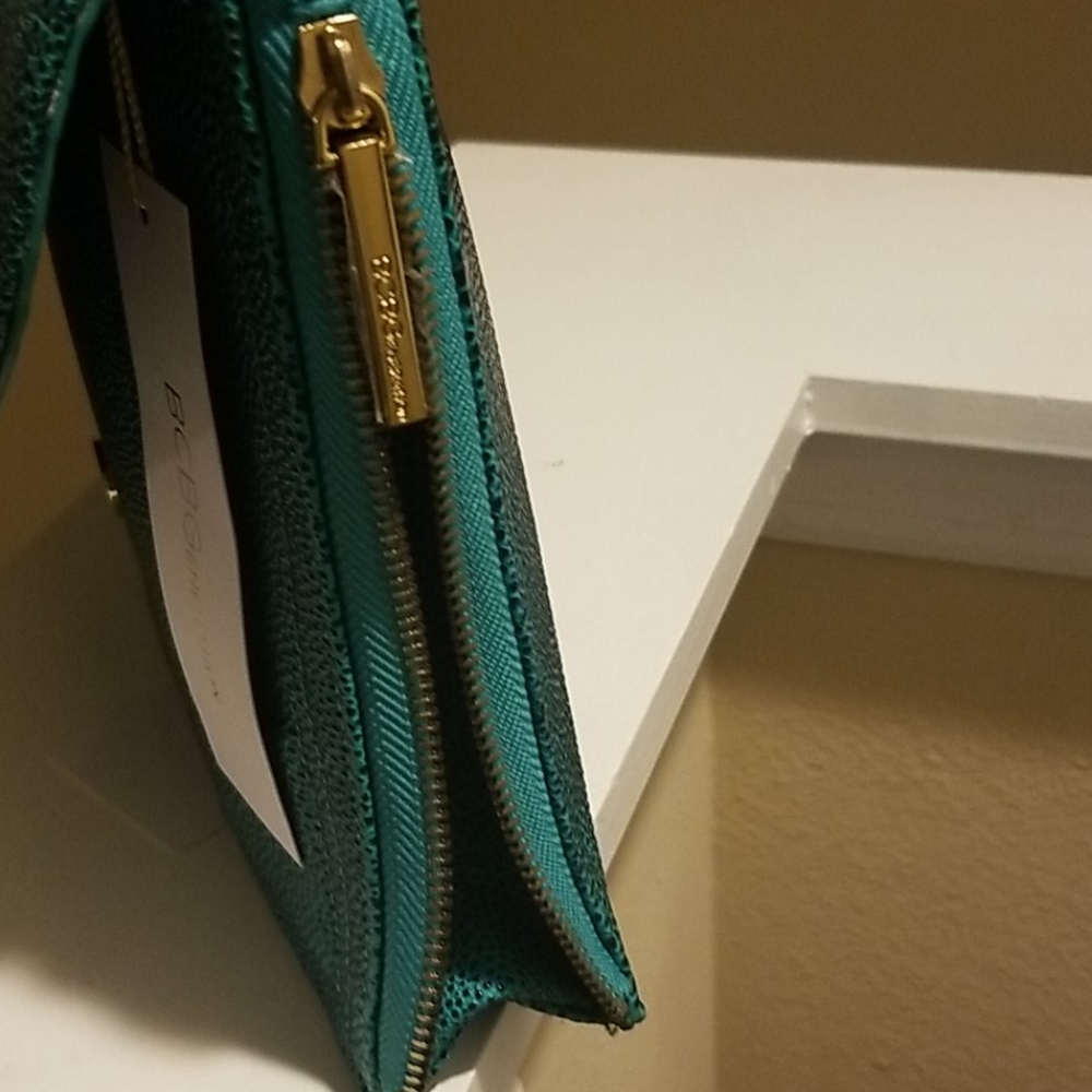 Purse - Picture 2 of 9